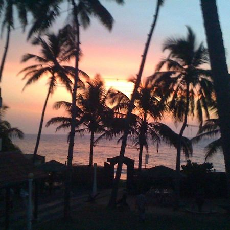 Ninnada Beach Hotel Marawila Ngoại thất bức ảnh